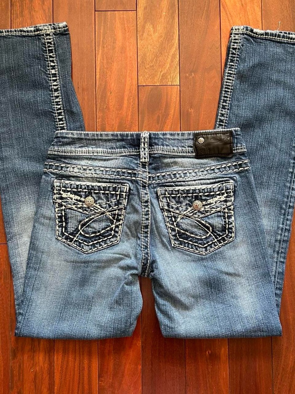 Silver Jeans Bootcut With Embroidered Back-Pocket Jeans